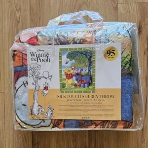 WINNIE-THE-POOH BLANKET